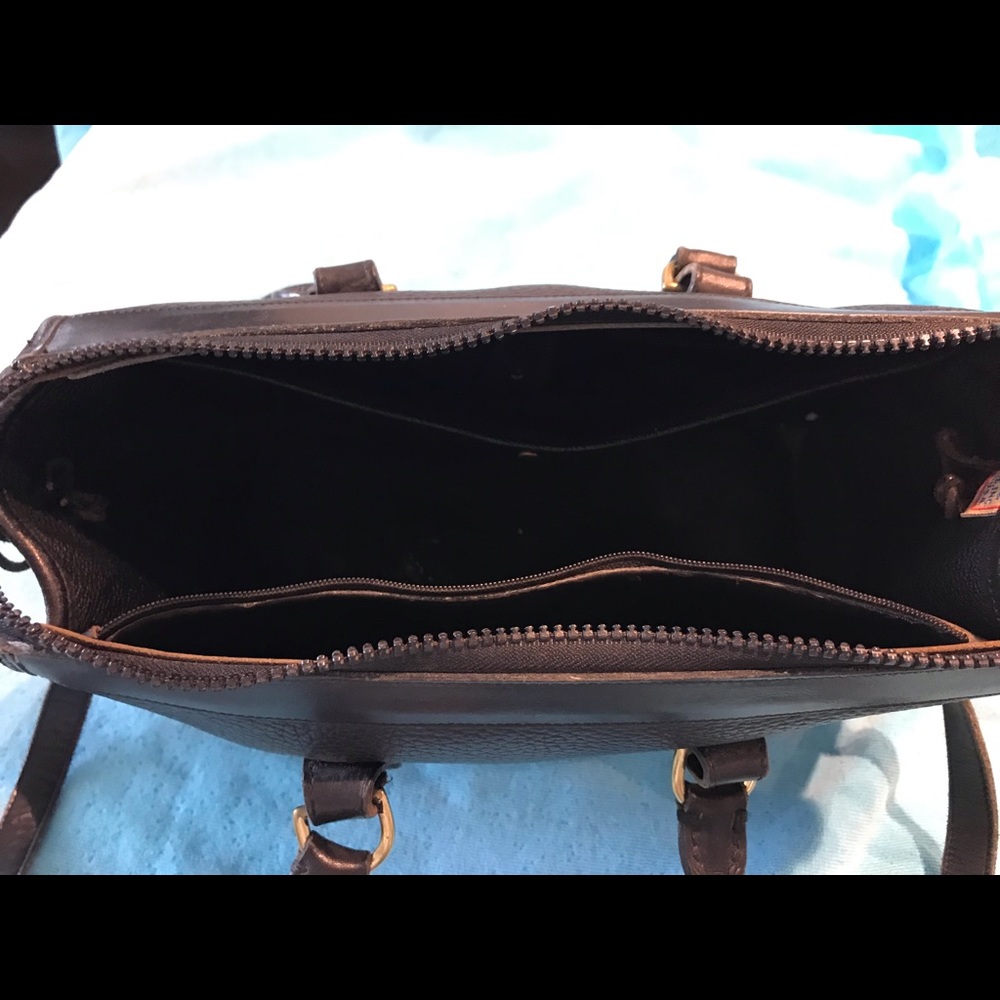 RARE Classic Dooney R710 Purse - Picture 4 of 11